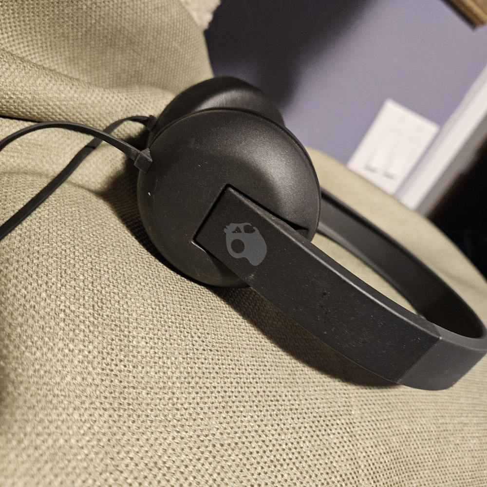 Skullcandy wired headphones